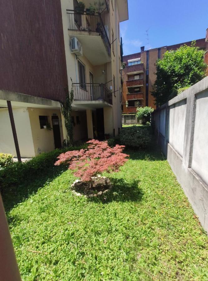 Appartamento C&Y Torelli 1 Novara Exteriér fotografie